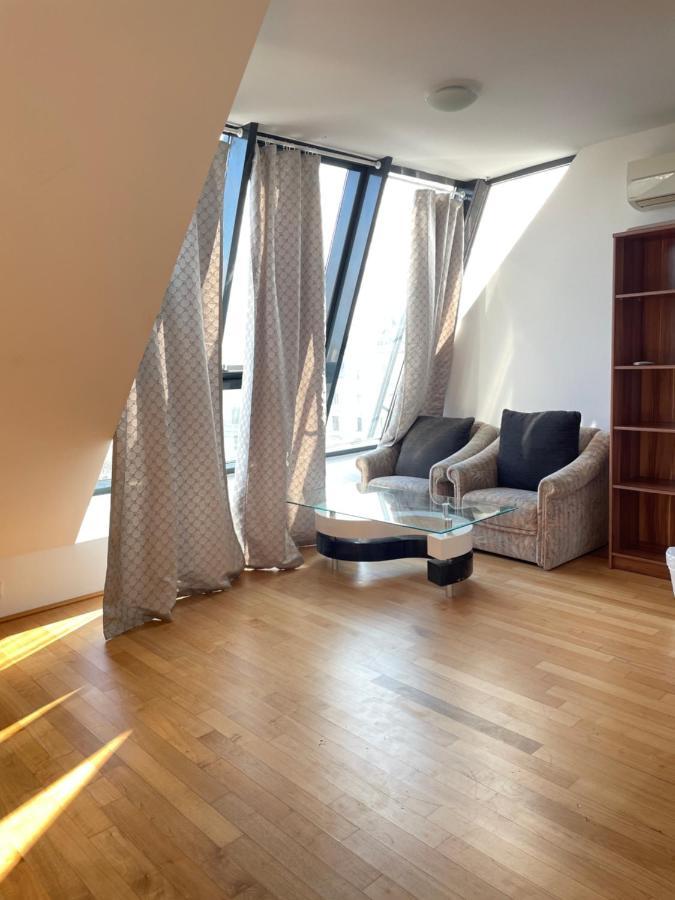 Rooftop Room With Terrace. Вена Экстерьер фото